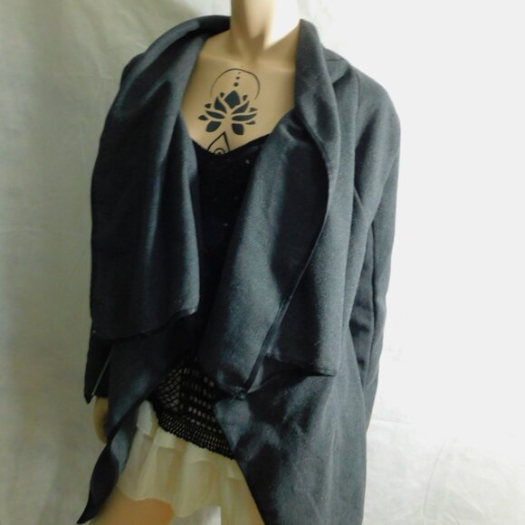 vest , blazer , large for women - Picture 4 of 8